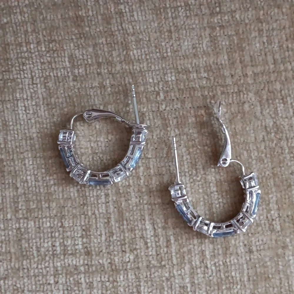Silver Tone Clear Purple Rhinestone Pierced Earrings